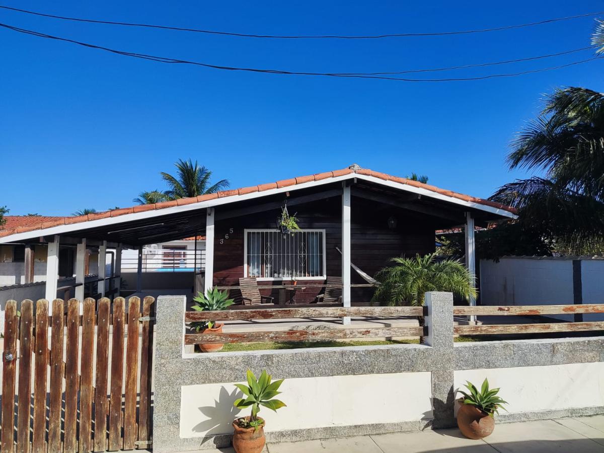 Casa de madeira e alvenaria próxima a lagoa de Praia Seca